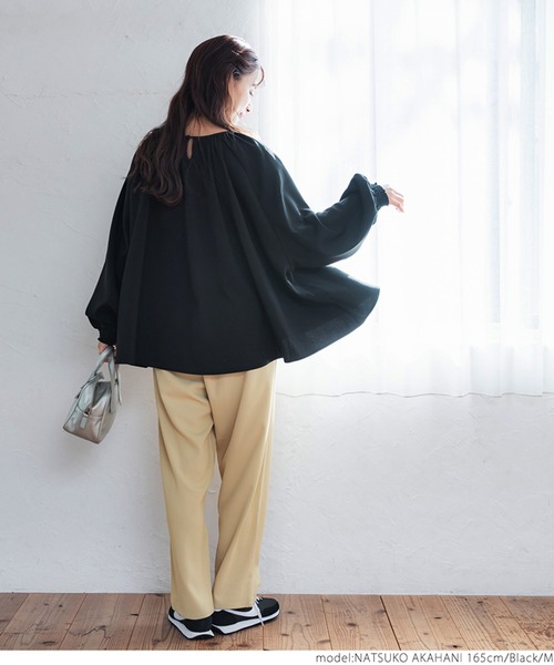 coca(coca)(コカ)の「バルーンスリーブブラウス(シャツ/ブラウス・レディース・ホワイト/ブラック・M/L)」の7枚目の写真