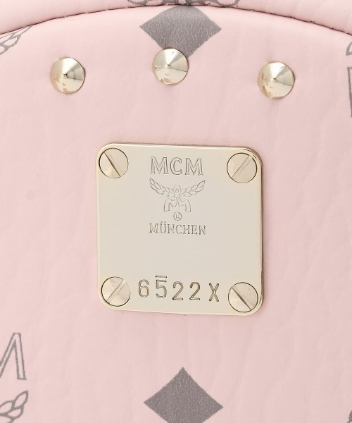 MCM(エムシーエム)の「MCM/エムシーエム/OUTLINE STUDS BKPACK MINI/アウトラインスタッズ バックパック ミニ(ショルダーバッグ・レディース・ブラウン/ピンク・FREE)」の8枚目の写真