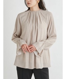 Mila Owen（ミラオーウェン）の「ネックギャザー袖フリルブラウス