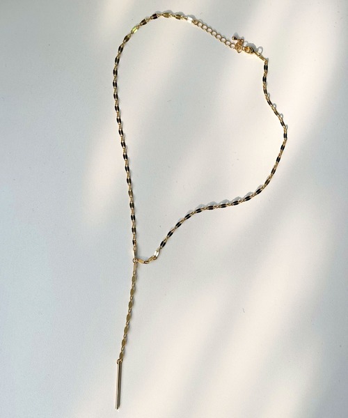 CEMONEMO（セモネモ）の「Yシェイプ ペタルチェーン ロングネックレス（ネックレス・レディース・ゴールド/シルバー・FREE）」の18枚目の写真