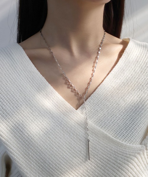 CEMONEMO（セモネモ）の「Yシェイプ ペタルチェーン ロングネックレス（ネックレス・レディース・ゴールド/シルバー・FREE）」の13枚目の写真