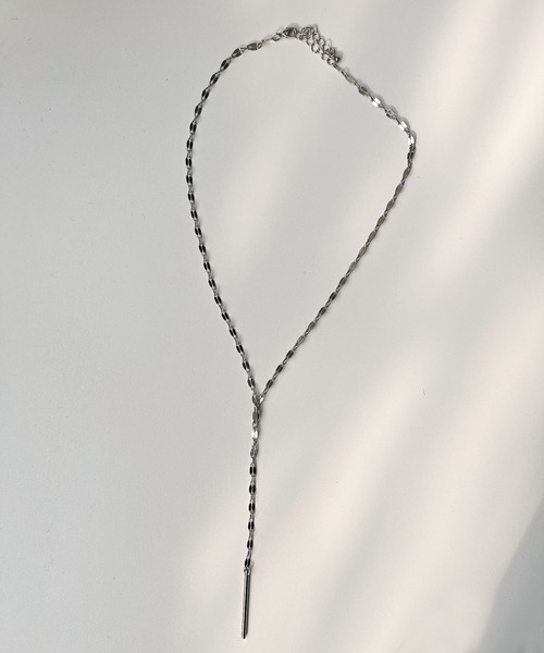 CEMONEMO（セモネモ）の「Yシェイプ ペタルチェーン ロングネックレス（ネックレス・レディース・ゴールド/シルバー・FREE）」の22枚目の写真