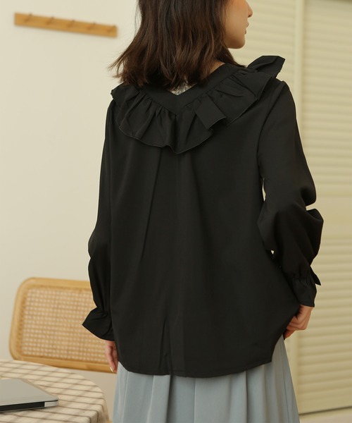 MAISON DE THERESE(メゾン ド テレーズ)の「Vネック フリルアップキャンディースリーブ シャツブラウス(シャツ/ブラウス・レディース・ホワイト/ブラック/レッド・MEDIUM)」の11枚目の写真