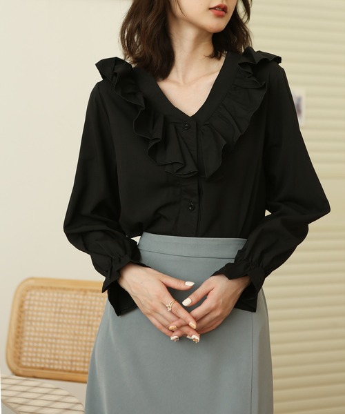 MAISON DE THERESE(メゾン ド テレーズ)の「Vネック フリルアップキャンディースリーブ シャツブラウス(シャツ/ブラウス・レディース・ホワイト/ブラック/レッド・MEDIUM)」の6枚目の写真
