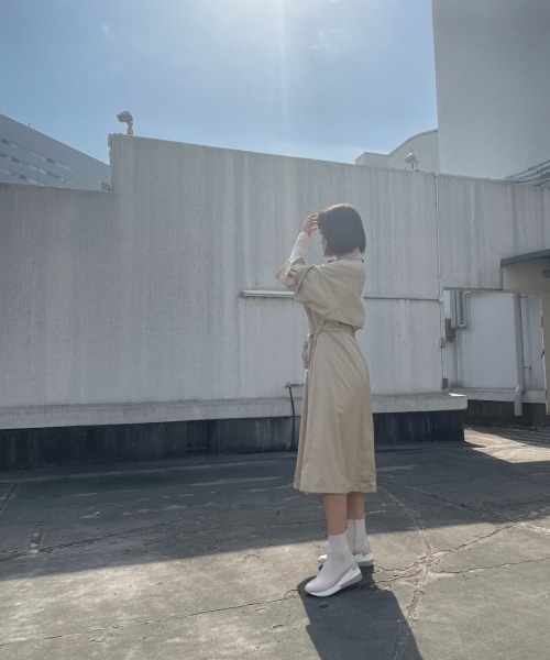 REZOY（リゾイ）の「【22SS新作】【REZOY】かかとスタッズスニーカーソールショートブーツ（ブーツ・レディース・アイボリー/ブラック・S/M/L/LL）」の11枚目の写真