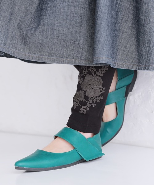 osharewalker（オシャレウォーカー）の「【廃盤】『フラワーモチーフ裾レースレギンス』（レギンス/スパッツ・レディース・杢グレー/ブラック・2/1）」の10枚目の写真