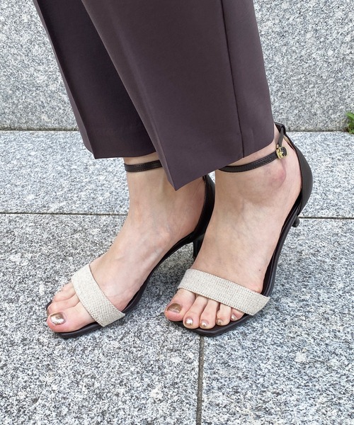 OPAQUE.CLIP（オペークドットクリップ）の「◆スクエアトウヒールサンダル（サンダル・レディース・ブラック/グレー/オフホワイト/イエロー/ベージュ系その他4/ベージュ系7/ブルー系7/ダークグリーン系7・01/02/03）」の5枚目の写真