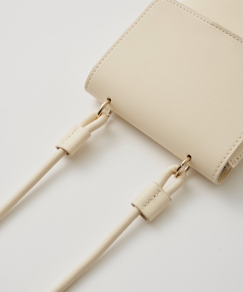 Libra Cue（リブラ キュー）の「モバイルウォレットミニショルダーバッグ（ショルダーバッグ・レディース・ブラック/アイボリー・FREE）」の8枚目の写真