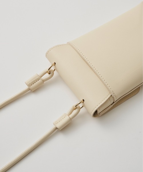 Libra Cue（リブラ キュー）の「モバイルウォレットミニショルダーバッグ（ショルダーバッグ・レディース・ブラック/アイボリー・FREE）」の12枚目の写真