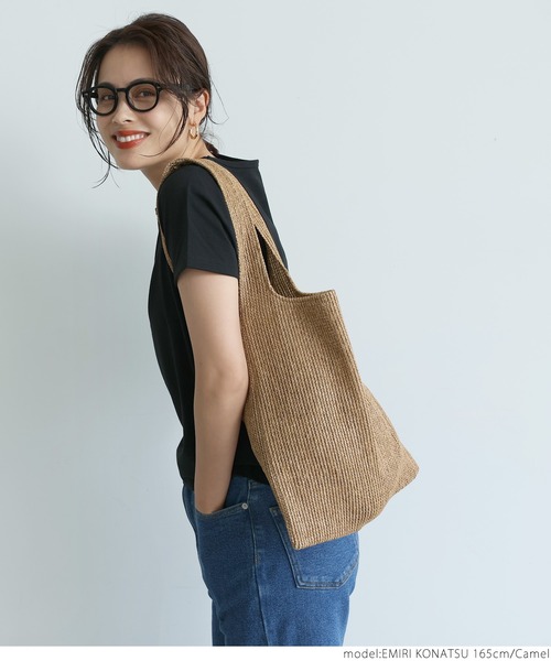 coca（coca）（コカ）の「夏素材メッシュバッグ（トートバッグ・レディース・キャメル/ライトベージュ・ONE SIZE）」の3枚目の写真