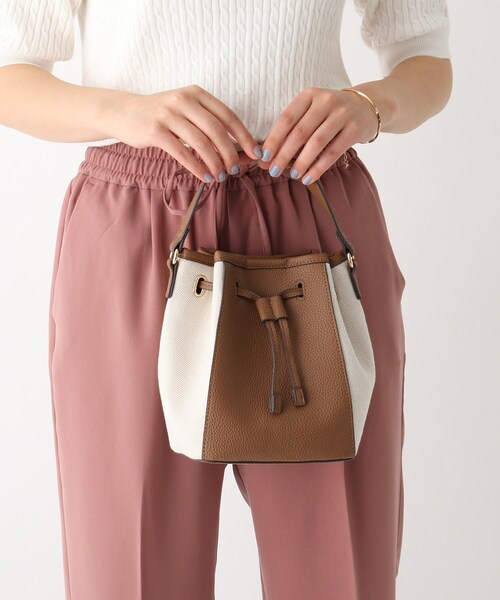 OPAQUE.CLIP(オペークドットクリップ)の「◆エルガリーコンビ巾着ミニショルダー(ショルダーバッグ・レディース・ブラック/ダークブラウン/オフホワイト・00)」の14枚目の写真