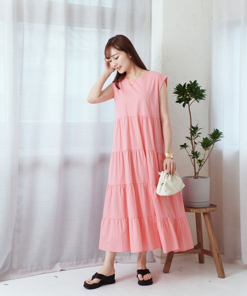 Lamoa（ラモア）の「Lamoa/ボリューム ティアード ロング ワンピース（ワンピース・レディース・ベージュ/ネイビー/グレー/ピンク・FREE）」の22枚目の写真