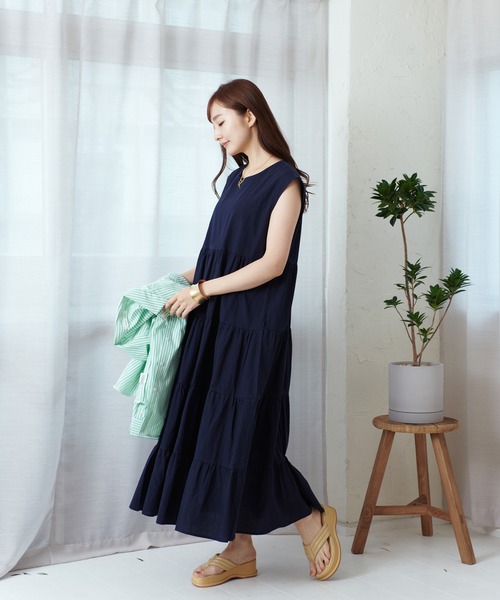 Lamoa（ラモア）の「Lamoa/ボリューム ティアード ロング ワンピース（ワンピース・レディース・ベージュ/ネイビー/グレー/ピンク・FREE）」の17枚目の写真