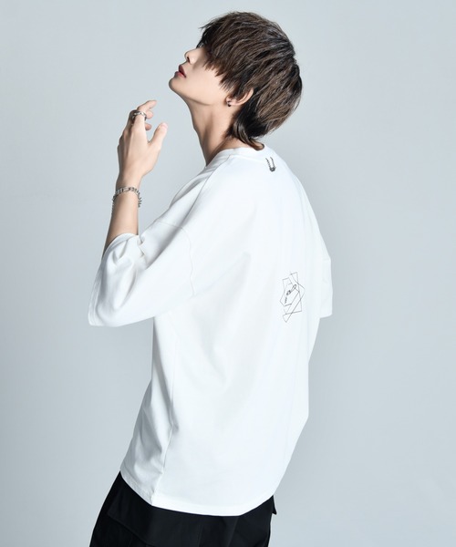 ADRER（アドラー）の「Heavy cotton flower big T-shiet/ヘビーコットンフラワーグラフィックTシャツ（Tシャツ/カットソー・メンズ・ホワイト/ブラック・SMALL/MEDIUM/LARGE/X-SMALL）」の4枚目の写真