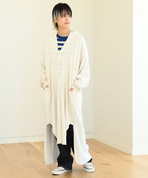 BEAMS BOY（ビームスボーイ）の「BEAMS BOY / リブ ユーロ ヴィンテージ ワンピース（ワンピース・レディース・ネイビー/ナチュラル・ONE SIZE）」の3枚目の写真