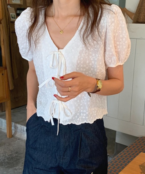 DAY CLOSET（デイ クローゼット）の「レディース リーフ風刺繍レースリボンスカラップブラウス（シャツ/ブラウス・レディース・ホワイト/ブラック・ONE SIZE）」の3枚目の写真