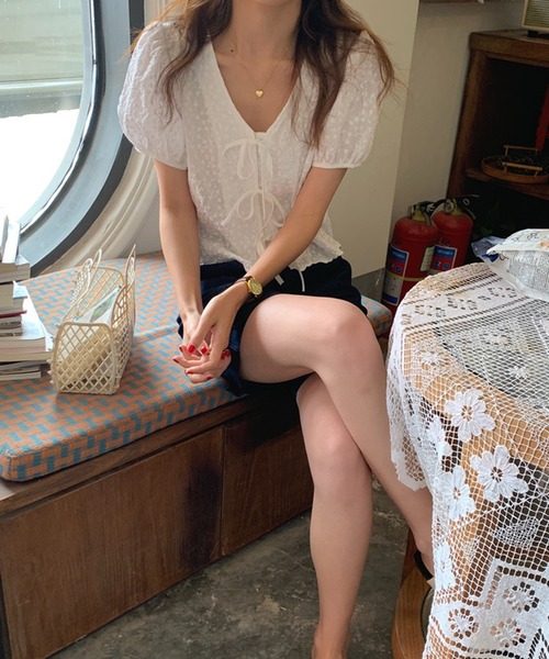 DAY CLOSET（デイ クローゼット）の「レディース リーフ風刺繍レースリボンスカラップブラウス（シャツ/ブラウス・レディース・ホワイト/ブラック・ONE SIZE）」の5枚目の写真