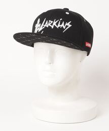 LARKiNS（ラーキンス）の「LARKINS ラーキンスフラットバイザーベースボールキャップ（キャップ）」