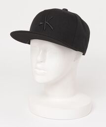 LARKiNS（ラーキンス）の「LARKINS ラーキンスフラットバイザーベースボールキャップ（キャップ）」