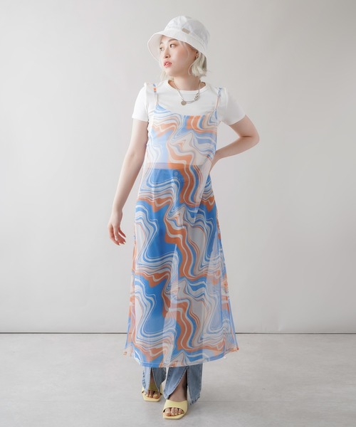 SPINNS（スピンズ）の「マーブルデザイン シアーキャミワンピース（ワンピース・レディース・ブルー/グリーン/ピンク・ONESIZE）」の9枚目の写真