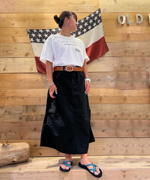 OLD BETTY'S(オールドベティーズ)の「【日本製】オールドベティーズ 【OLD BETTY’S】3Way Fishtail Cargo Skirt(スカート・レディース・ブラック/ベージュ・FREE)」の4枚目の写真