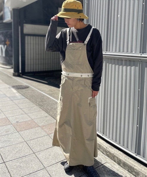 OLD BETTY'S(オールドベティーズ)の「【日本製】オールドベティーズ 【OLD BETTY’S】3Way Fishtail Cargo Skirt(スカート・レディース・ブラック/ベージュ・FREE)」の17枚目の写真