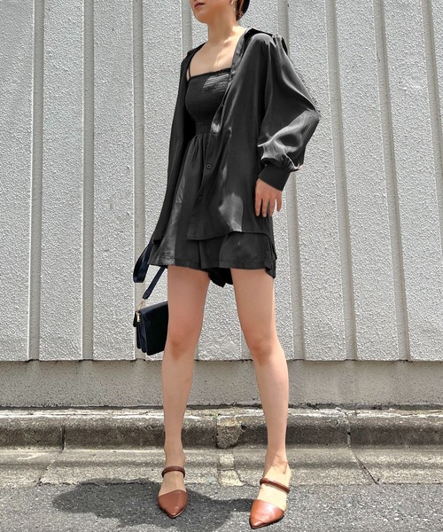 Jewelobe(ジュエローブ)の「チューブトップショートサロペ×ロングシャツセットアップ(セットアップ・レディース・ブラック/ブラウン・FREE)」の12枚目の写真