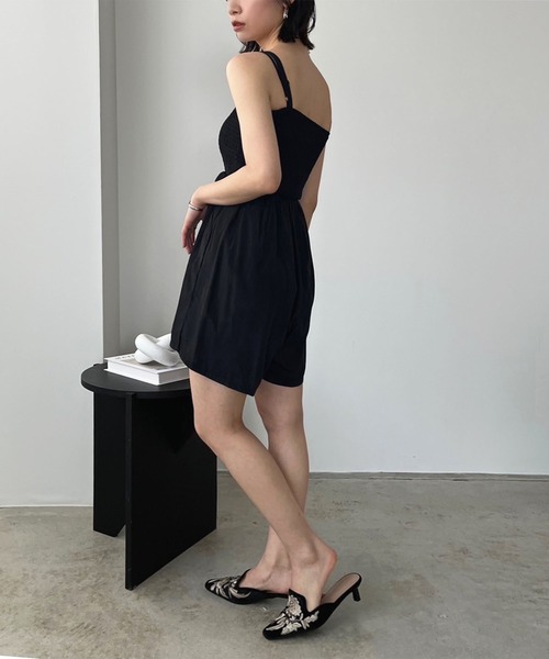 Jewelobe(ジュエローブ)の「チューブトップショートサロペ×ロングシャツセットアップ(セットアップ・レディース・ブラック/ブラウン・FREE)」の20枚目の写真
