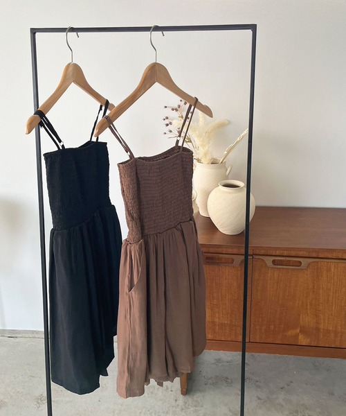Jewelobe(ジュエローブ)の「チューブトップショートサロペ×ロングシャツセットアップ(セットアップ・レディース・ブラック/ブラウン・FREE)」の22枚目の写真