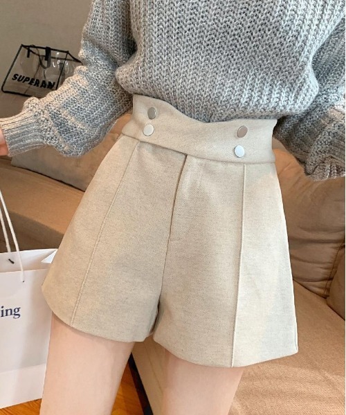 gossip!ロサンゼルス(ゴシップロサンゼルス)の「ハイウエストショートパンツ(その他パンツ・レディース・ブラック/ベージュ・FREE)」の14枚目の写真