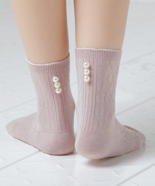 Honeys（ハニーズ）の「パール付ケーブルクルー丈（ソックス/靴下・レディース・ホワイト/ブラック/ピンク/ブルーグレー・FREE）」の4枚目の写真