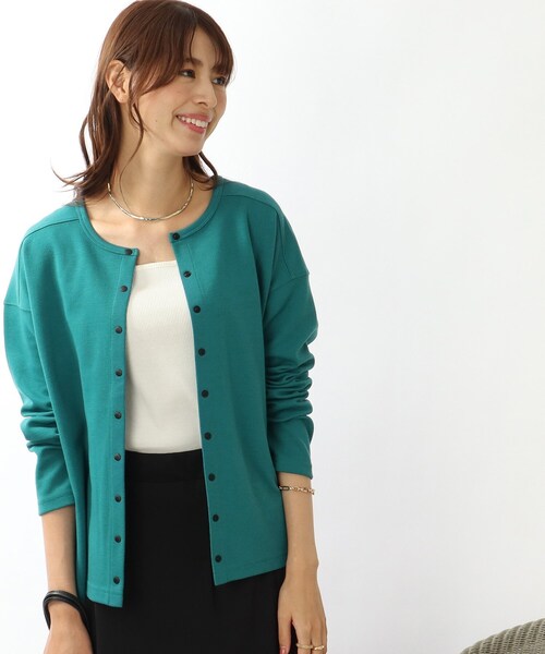 DRESKIP(ドレスキップ)の「◆【2WAY】ポンチスナップ釦カーディガン(カーディガン/ボレロ・レディース・ブラック/グリーン/サンドベージュ/ピンク系・02/03/04)」の3枚目の写真
