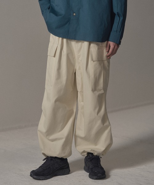 neez.（ニーズ）の「ワイドカーゴパンツ（カーゴパンツ・メンズ・マスタード/グリーン/ホワイト/カーキ/ブラック・SMALL/MEDIUM/LARGE）」の6枚目の写真