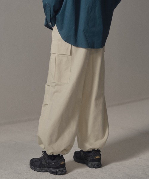 neez.（ニーズ）の「ワイドカーゴパンツ（カーゴパンツ・メンズ・マスタード/グリーン/ホワイト/カーキ/ブラック・SMALL/MEDIUM/LARGE）」の8枚目の写真