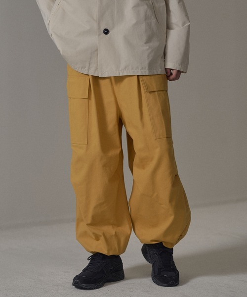 neez.（ニーズ）の「ワイドカーゴパンツ（カーゴパンツ・メンズ・マスタード/グリーン/ホワイト/カーキ/ブラック・SMALL/MEDIUM/LARGE）」の12枚目の写真