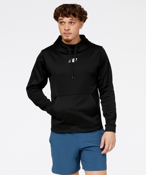 NEW BALANCE(ニューバランス)の「Tenacity パフォーマンス チェストロゴ フリースフーディー(パーカー・メンズ・ブラック/ネイビー/グレー・LARGE/XX-LARGE/SMALL/MEDIUM/X-LARGE)」の2枚目の写真