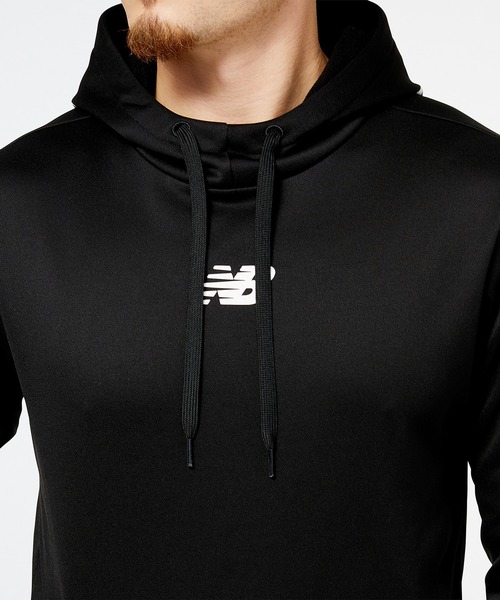 NEW BALANCE(ニューバランス)の「Tenacity パフォーマンス チェストロゴ フリースフーディー(パーカー・メンズ・ブラック/ネイビー/グレー・LARGE/XX-LARGE/SMALL/MEDIUM/X-LARGE)」の13枚目の写真