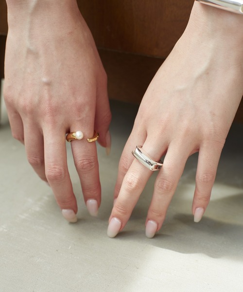 Nothing And Others(ナッシングアンドアザーズ)の「「Nothing And Others/ナッシングアンドアザーズ」Freshwaterpearl Ring(リング・レディース・シルバー/ゴールド・FREE)」の19枚目の写真