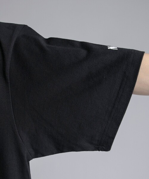 Name.(ネーム)の「STUDIOUS別注 PRINT TEE DOG(Tシャツ/カットソー・メンズ・ホワイト/ブラック・1/2)」の18枚目の写真