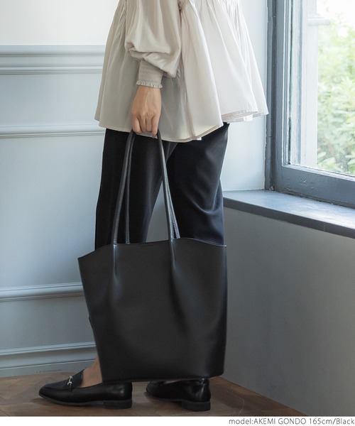 coca（coca）（コカ）の「フェイクレザートートバッグ（トートバッグ・レディース・ブラック/ベージュ・ONE SIZE）」の8枚目の写真