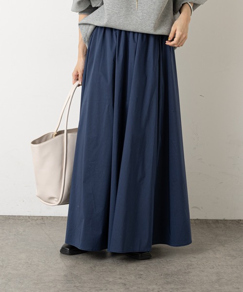 Omekashi（オメカシ）の「フレアロングスカート（スカート・レディース・ブラック/オフホワイト/ブルー/ネイビー/ブラック系その他2・38/36）」の6枚目の写真