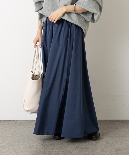 Omekashi（オメカシ）の「フレアロングスカート（スカート・レディース・ブラック/オフホワイト/ブルー/ネイビー/ブラック系その他2・38/36）」の8枚目の写真