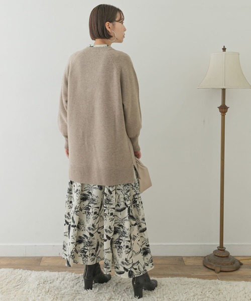 F by ROSSO(エフバイロッソ)の「F by ROSSO ハミルトンラムズウールVネックチュニックニット(ニット/セーター・レディース・ブルー/モカ/イエロー/アイボリー・FREE)」の11枚目の写真