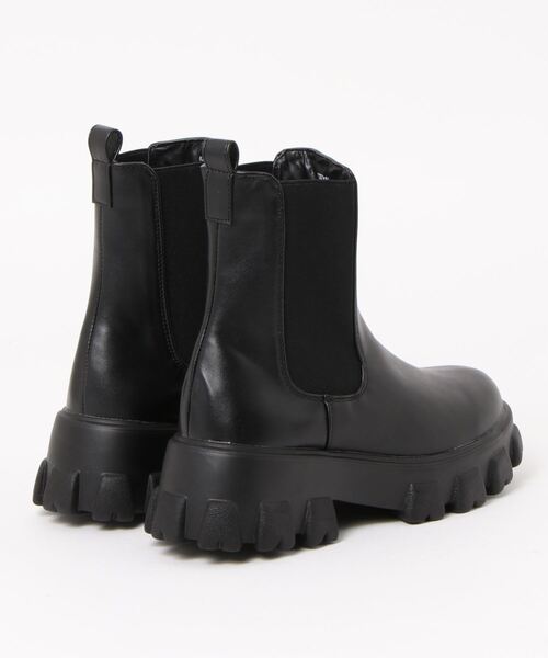 LOVETOXIC（ラブトキシック）の「厚底サイドゴアブーツ（ブーツ・キッズ・オフホワイト/ブラック・S/M/L）」の3枚目の写真