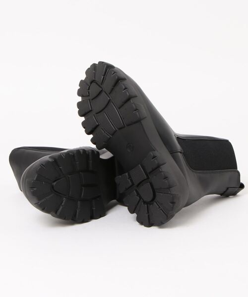 LOVETOXIC（ラブトキシック）の「厚底サイドゴアブーツ（ブーツ・キッズ・オフホワイト/ブラック・S/M/L）」の4枚目の写真