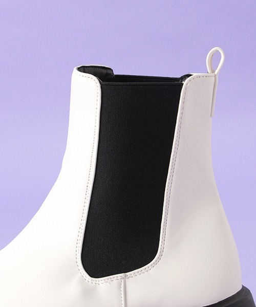 LOVETOXIC（ラブトキシック）の「厚底サイドゴアブーツ（ブーツ・キッズ・オフホワイト/ブラック・S/M/L）」の8枚目の写真