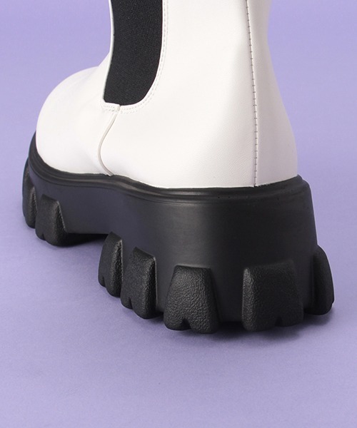 LOVETOXIC（ラブトキシック）の「厚底サイドゴアブーツ（ブーツ・キッズ・オフホワイト/ブラック・S/M/L）」の10枚目の写真