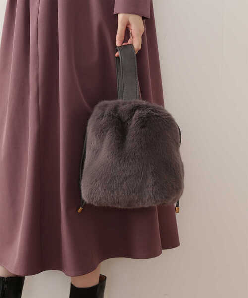 N.（N. Natural Beauty Basic）（エヌエヌナチュラルビューティーベーシック）の「【横田ひかるさん着用】フェイクファーワンハンドル巾着トートバッグ（トートバッグ・レディース・グレー/ライトグリーン・ﾌﾘ-）」の6枚目の写真