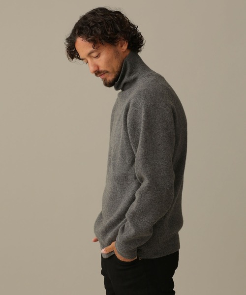 NANO universe(ナノユニバース)の「LB.03/カシミヤミックススムースタートルニット(ニット/セーター・メンズ・オフホワイト/ブラウン/レッド/チャコール・M/S/L)」の8枚目の写真