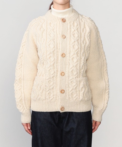 INVERALLAN(インバーアラン)の「INVERALLAN | 〈別注〉ハンドニットクルーカーディガン WOMEN(カーディガン/ボレロ・レディース・Nat・38)」の5枚目の写真